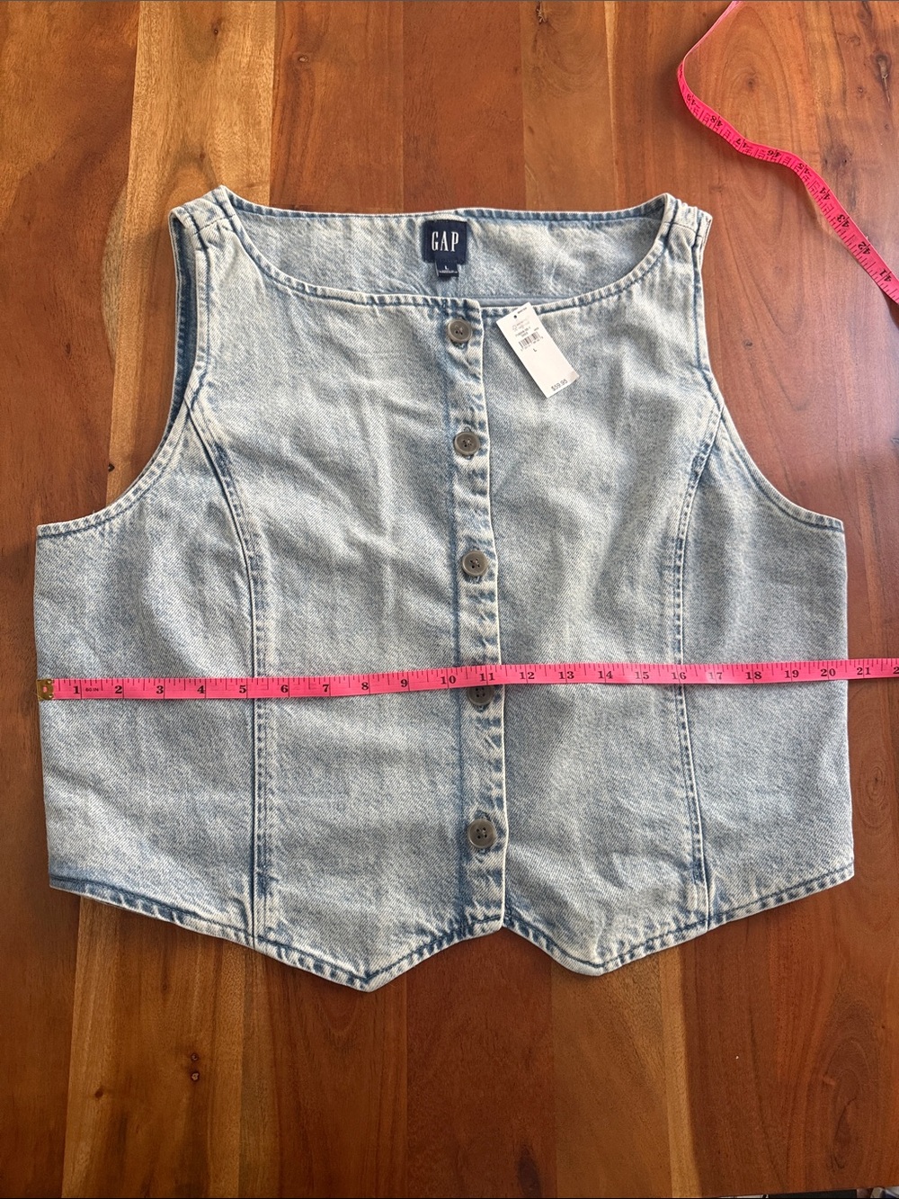 NWT Gap UltraSoft Denim Crop Vest in Light Wash - Picture 5 of 14
